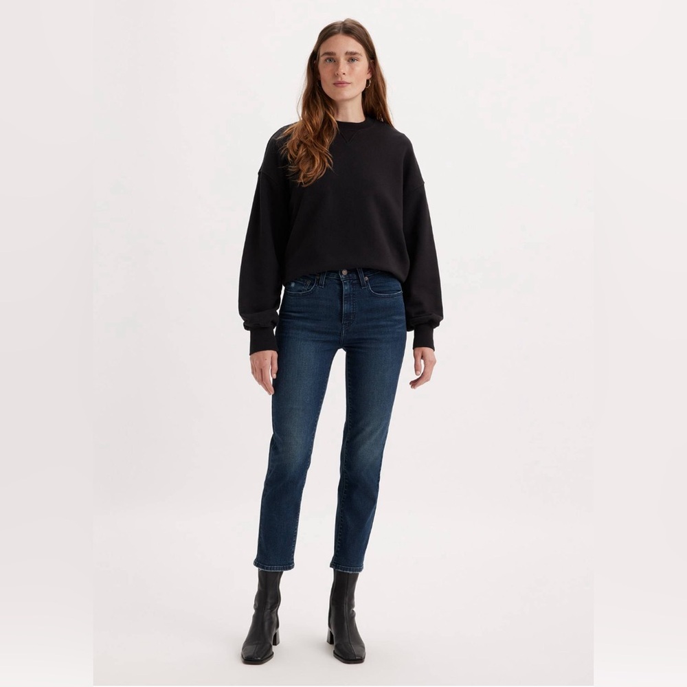 Levi’s 724 High Rise Straight Crop Dark Wash (Size 27)